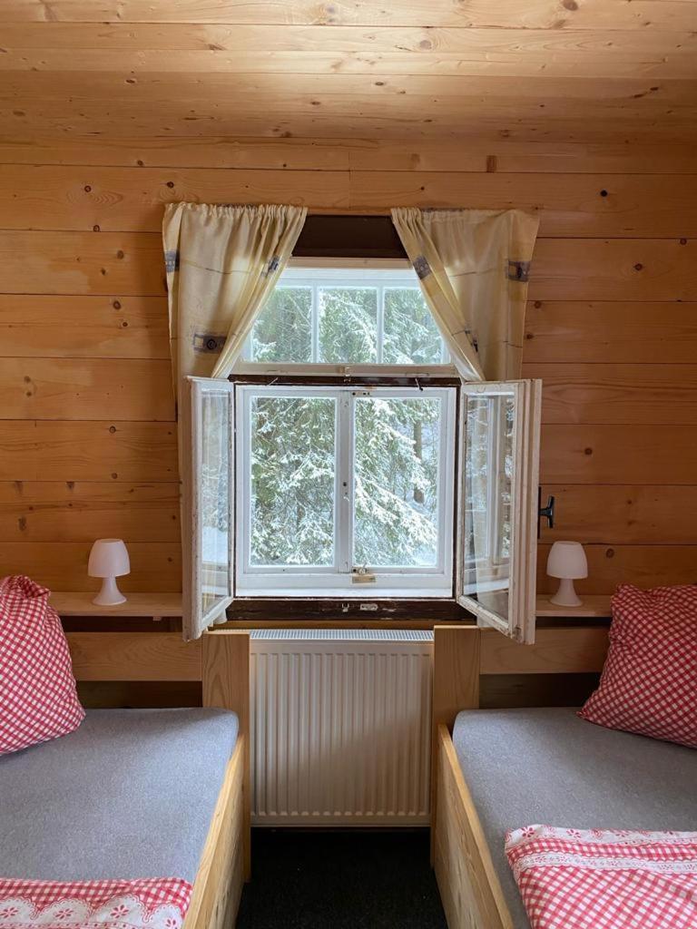 Penzion Lesni Zatisi- Harrachov Luaran gambar